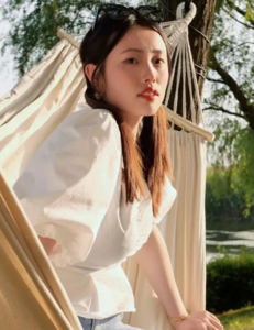 [长沙婚介所]98年 -166cm-硕士-在编老师 - 伊女士 | 长沙征婚